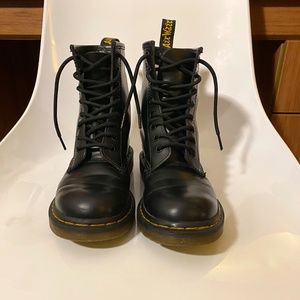 Dr.Martens 1460 Women's Leather Lace Up Boots